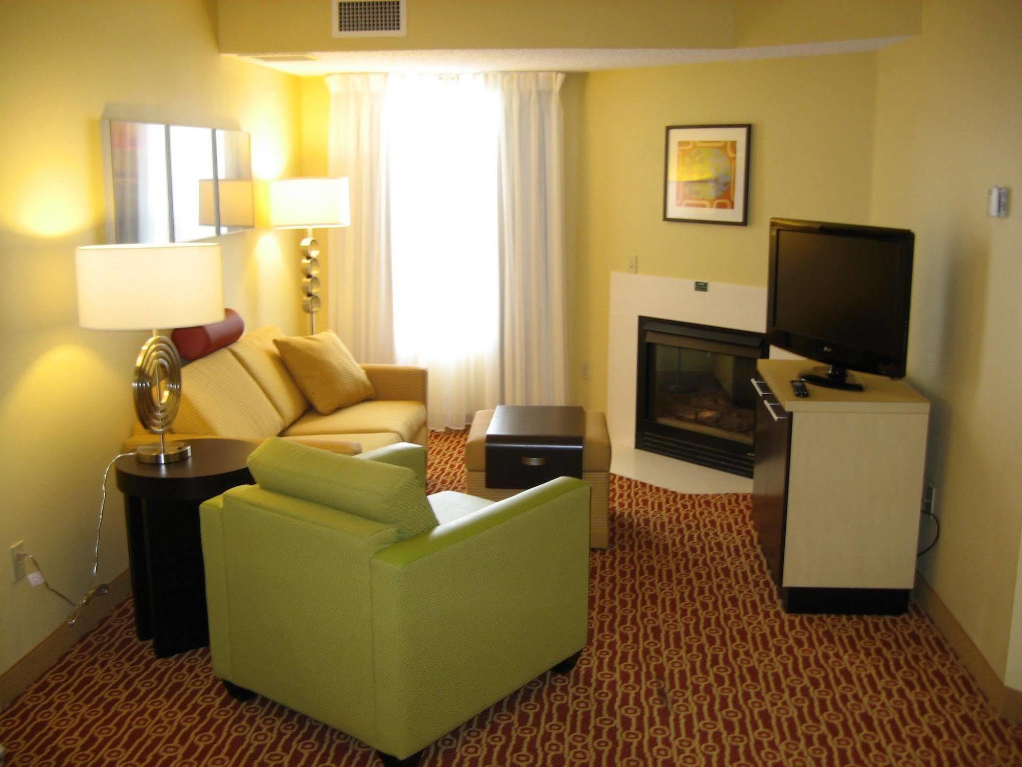 Towneplace Suites Рочестер Экстерьер фото